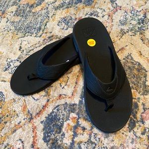 Black Reef flip flops